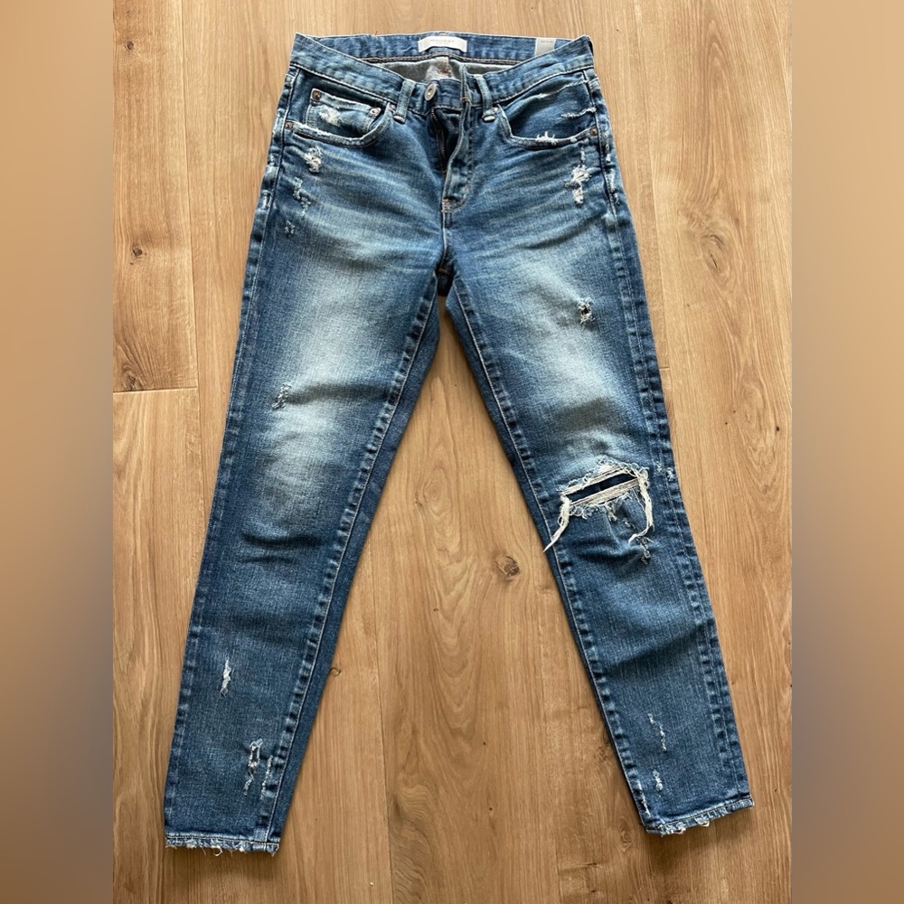 Moussy Vintage Women’s Blue Distressed Jeans Size 25